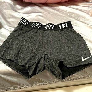 womens nike pros
